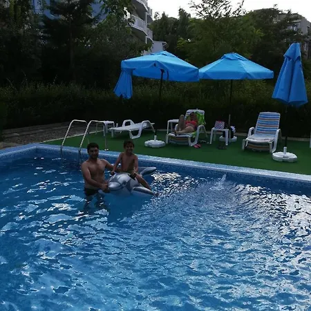 Хотел Family Black Sea